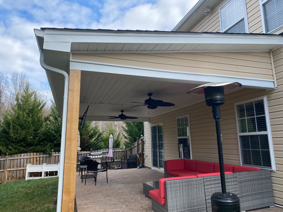 Moss Creek - Covered Porch 1 (8)