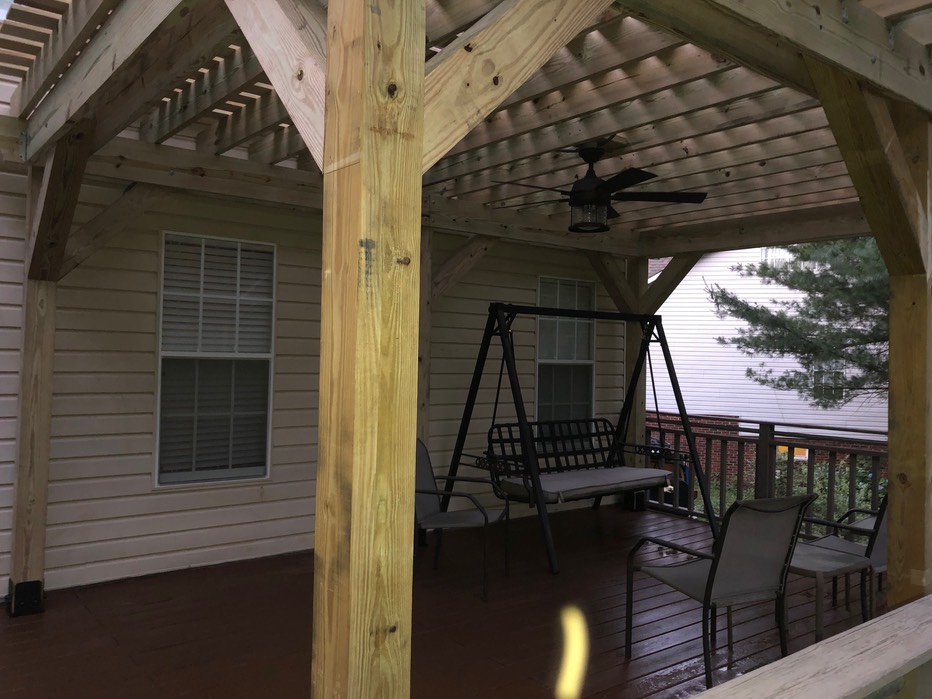 TrexDeck_pergola_angle